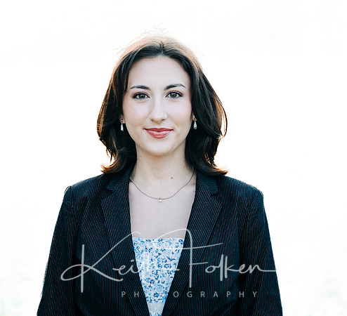Irina - Headshots-08050-2