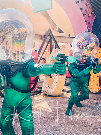 The Aliens try to rob us