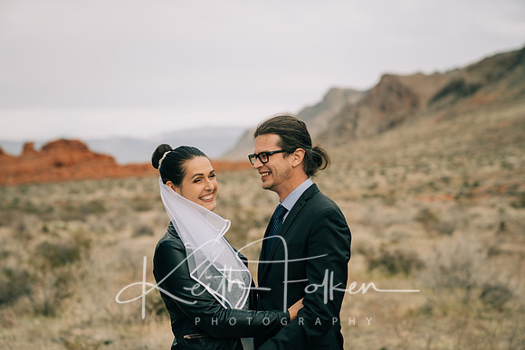 Eliska and Adam Desert Portrait 7