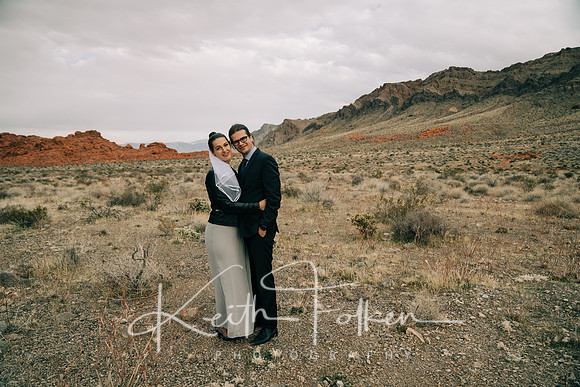Eliska and Adam Desert Portrait 8