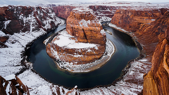 Keith Folken Landscape and Adventure Travel Photography - Horseshoe Bend in the Snowfall