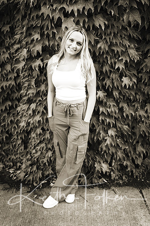 Abbie2025DSC05054-3.jpg